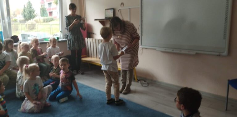 spotkanie 6-latków z autorką ksiązki dla dziei