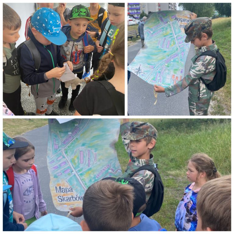 Dzieci z mapą szukają drogi do lasu